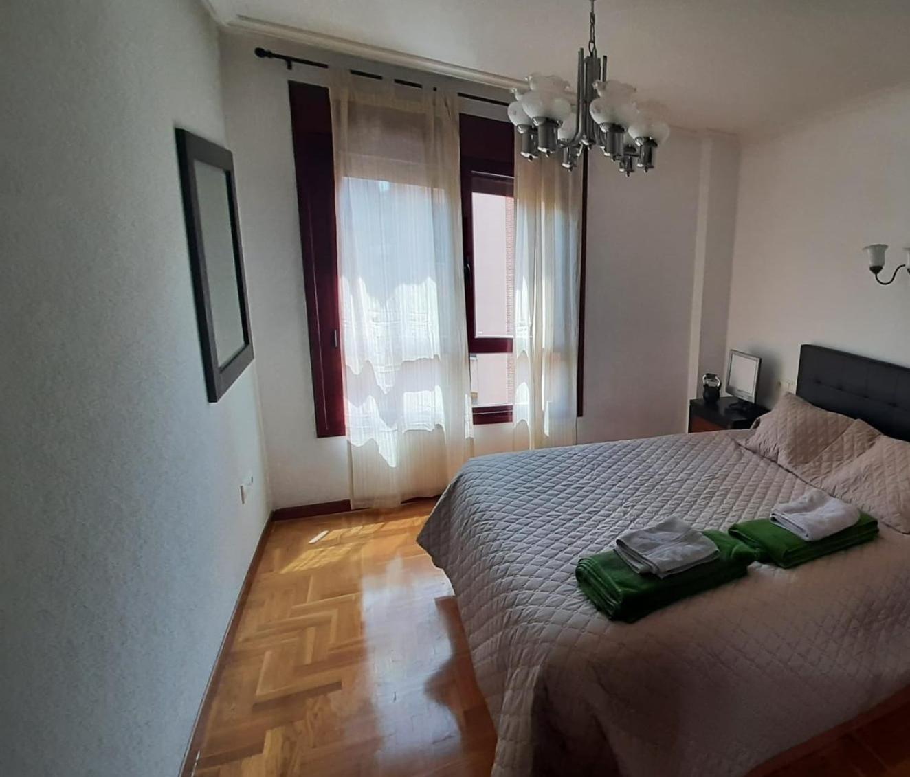 Sar Inn - Garaje Incluido Avilés Exteriér fotografie